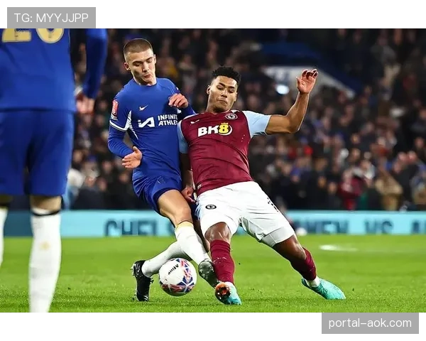 英超联赛诺丁汉森林主场气势如虹，热刺客场遭遇顽强阻击