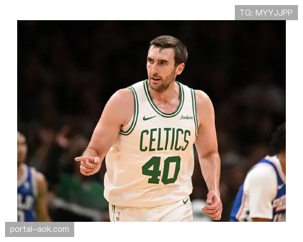 科内特抢下15篮板创个人赛季新高 科内特抢下15篮板创个人赛季新高