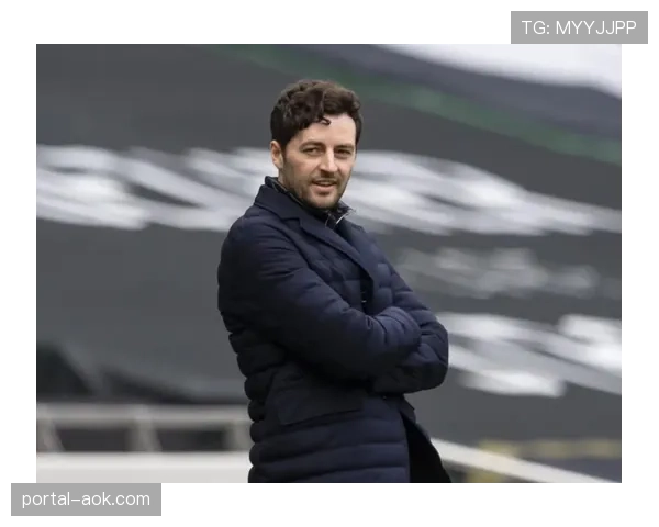 热刺公布大名单,新任防守教练首次随队出征客场 热刺公布大名单,新任防守教练首次随队出征客场