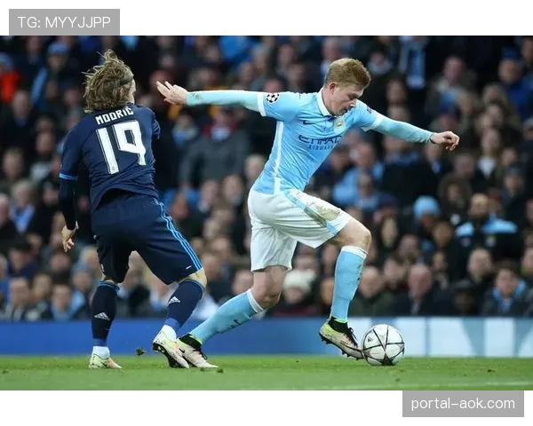 伯纳乌球场确认已完成最新草皮更换，以最佳状态迎战曼城